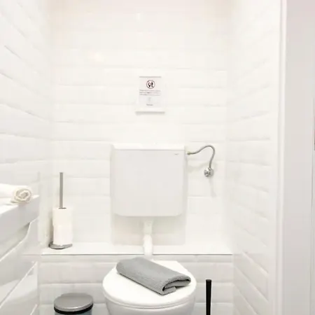 בודפשט Studio Apartments By Hi5- Apartment In Downtown מראה חיצוני תמונה