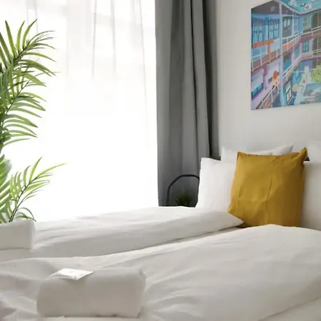 בודפשט Studio Apartments By Hi5- Apartment In Downtown מראה חיצוני תמונה