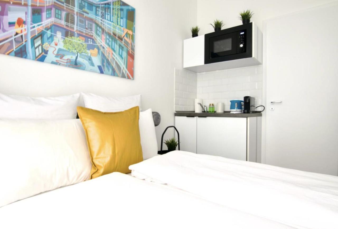 Studio By Hi5- In Downtown