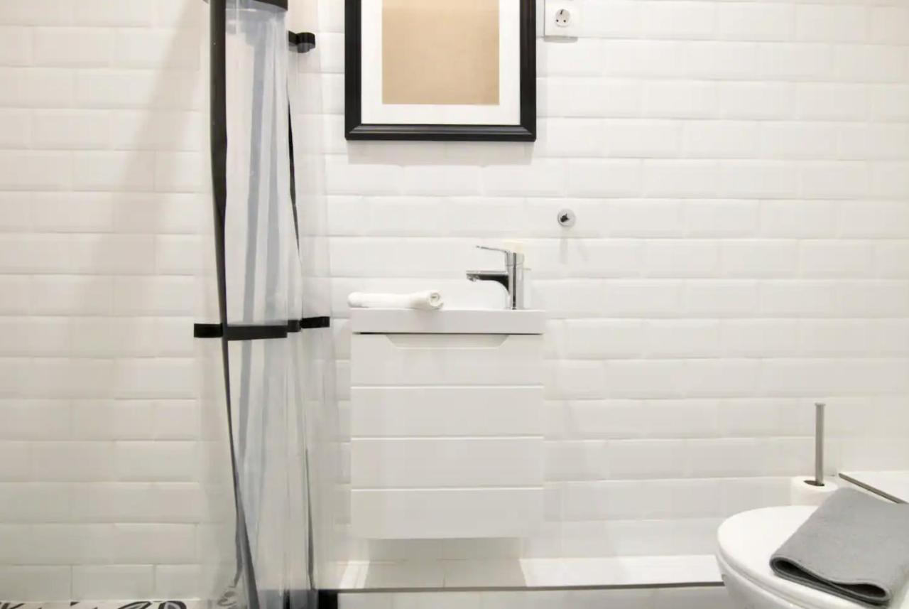 Studio By Hi5- In Downtown *
